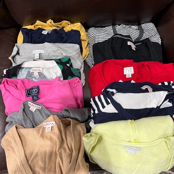 12 Ladies Cardigan sweaters in medium/large! Great for the office! - Picture 1 of 4